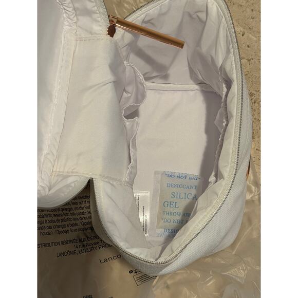 NEW Lancôme White Vanity Cosmetic Travel Case Makeup Pouch Rose Gold Zip - Picture 5 of 6